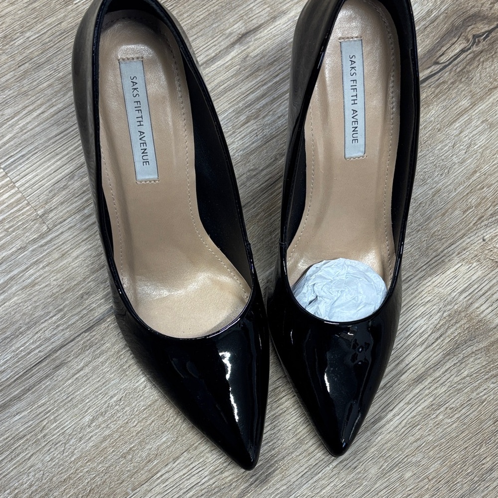 FLASH SALE - Saks Fifth Avenue Shiny Black Pumps